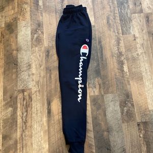 Brand new champion sweatpants. Never worn!!!